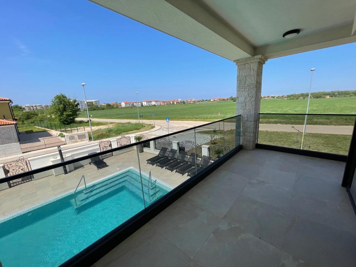 Vila Softic Amra Umag Exterior photo